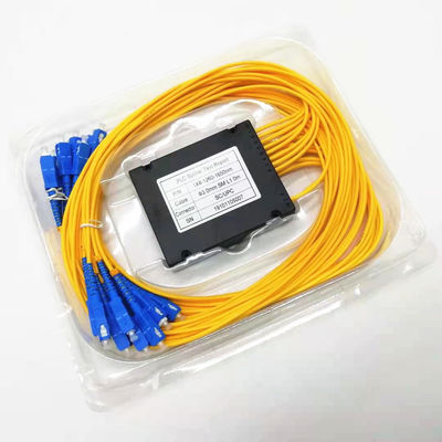 تقسیم کننده فیبر نوری فیبر نوری 1X8 SC / UPC ABS Box G657A1